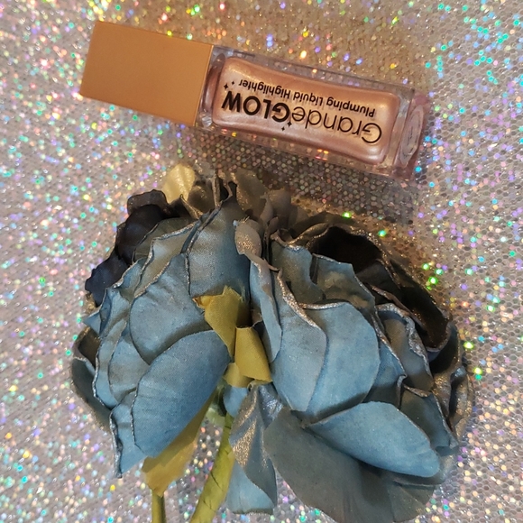 FRENCH PEARL Grande GrandeGlow Plumping Liquid Highlighter NWT/SEALED - Picture 7 of 8